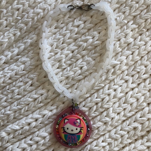 RARE Tarina Tarantino Hello Kitty Necklace - Picture 5 of 6
